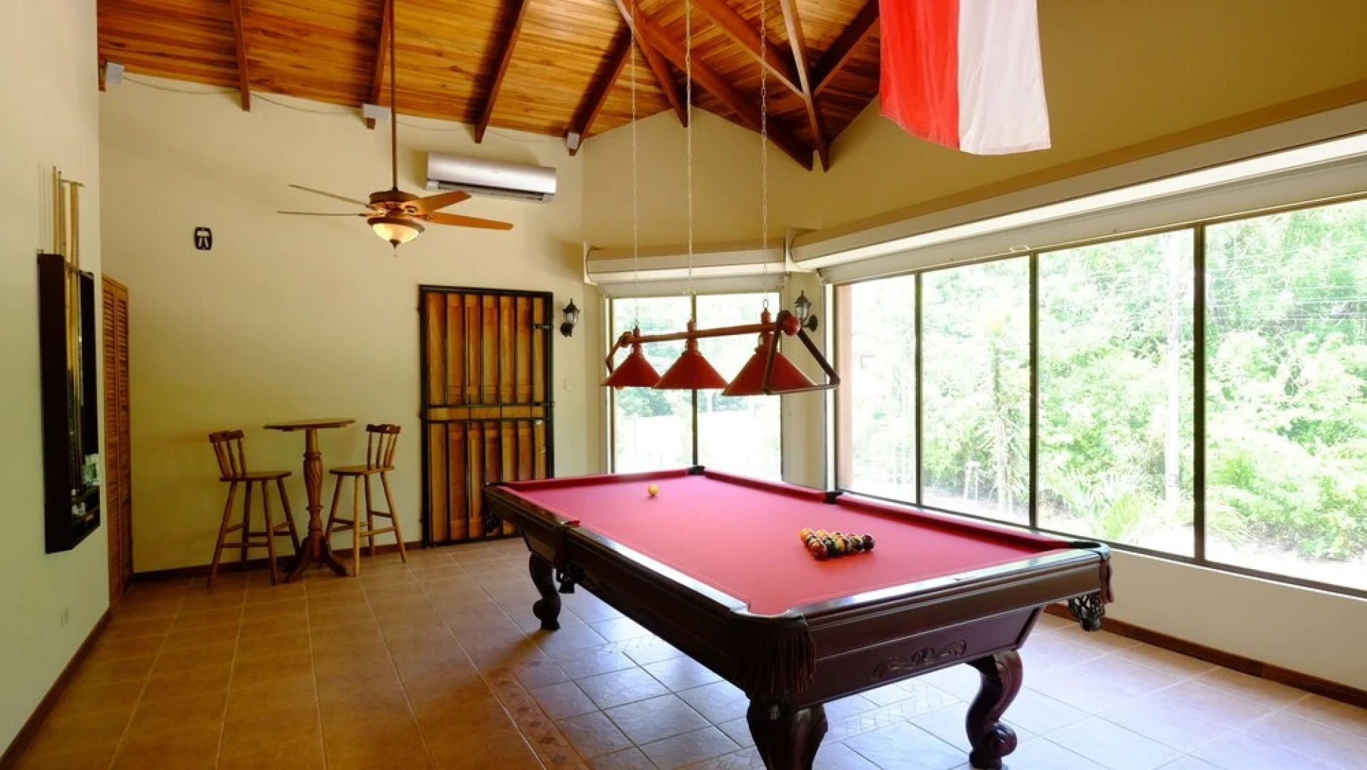 Beachfront Houses for Rent