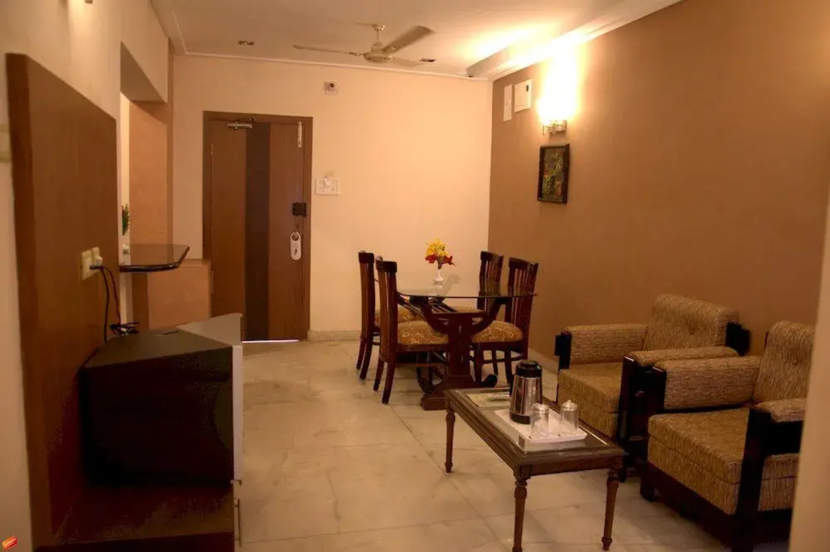 Hotel Sagar Tarang (Berries Group)