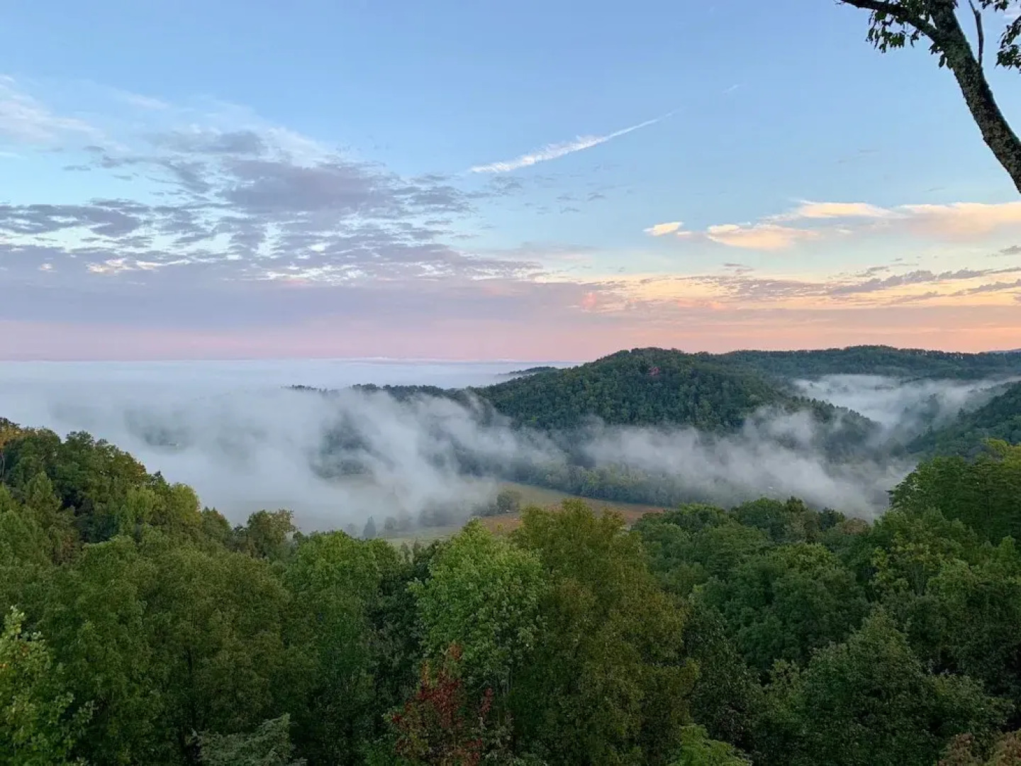 Tanglewood Mountain Lodge 8 Bedroom Residence by RedAwning