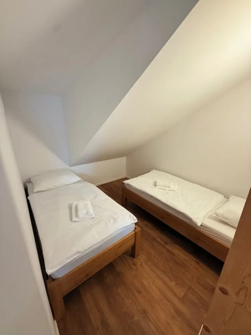 PJagodic Hotel Cerklje