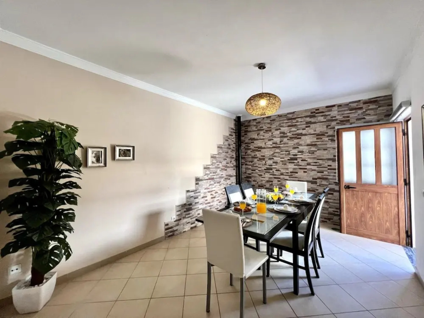 Loul Central House by Homing