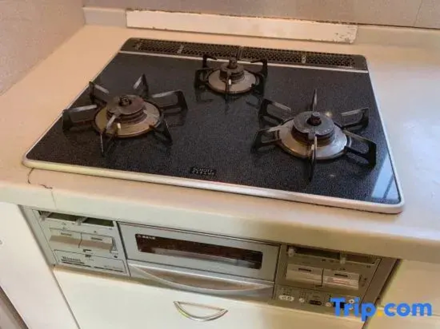 Whole House / 10 ppl/ 3 Parking /Free Wifi!