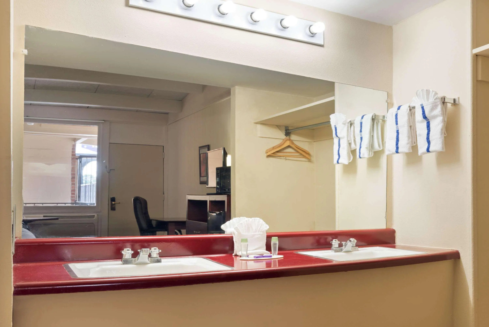 Knights Inn Fayetteville