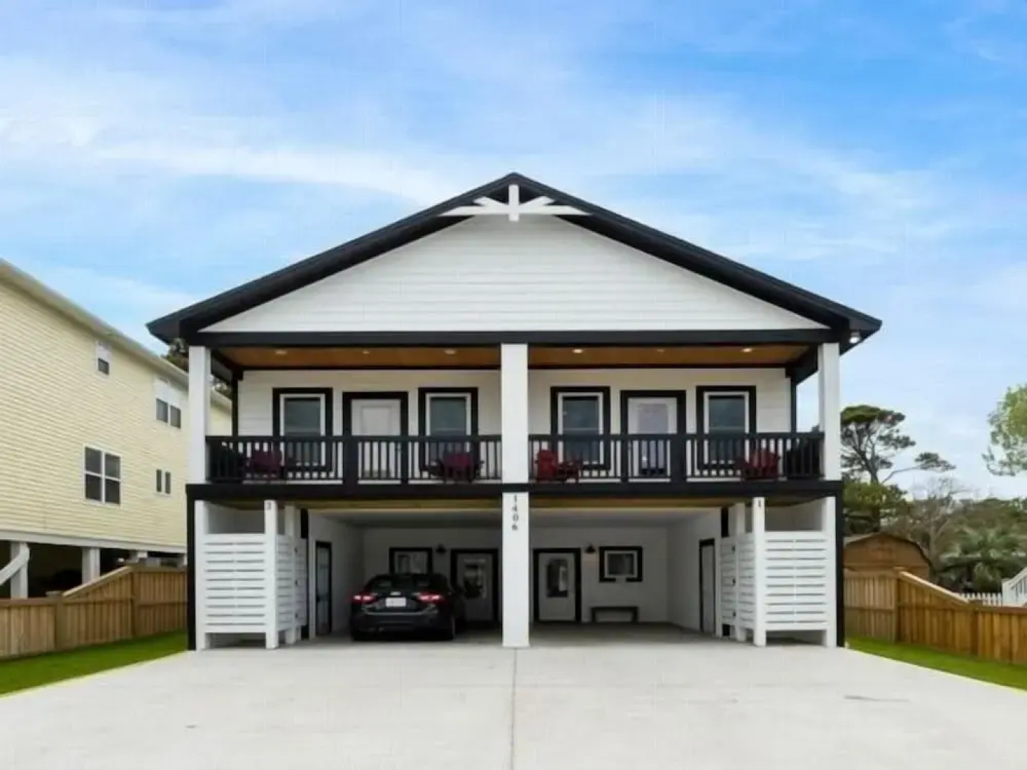 Red Snapper - Amazing New Home Just Two Blocks From The Beach 3 Bedroom Home by Redawning