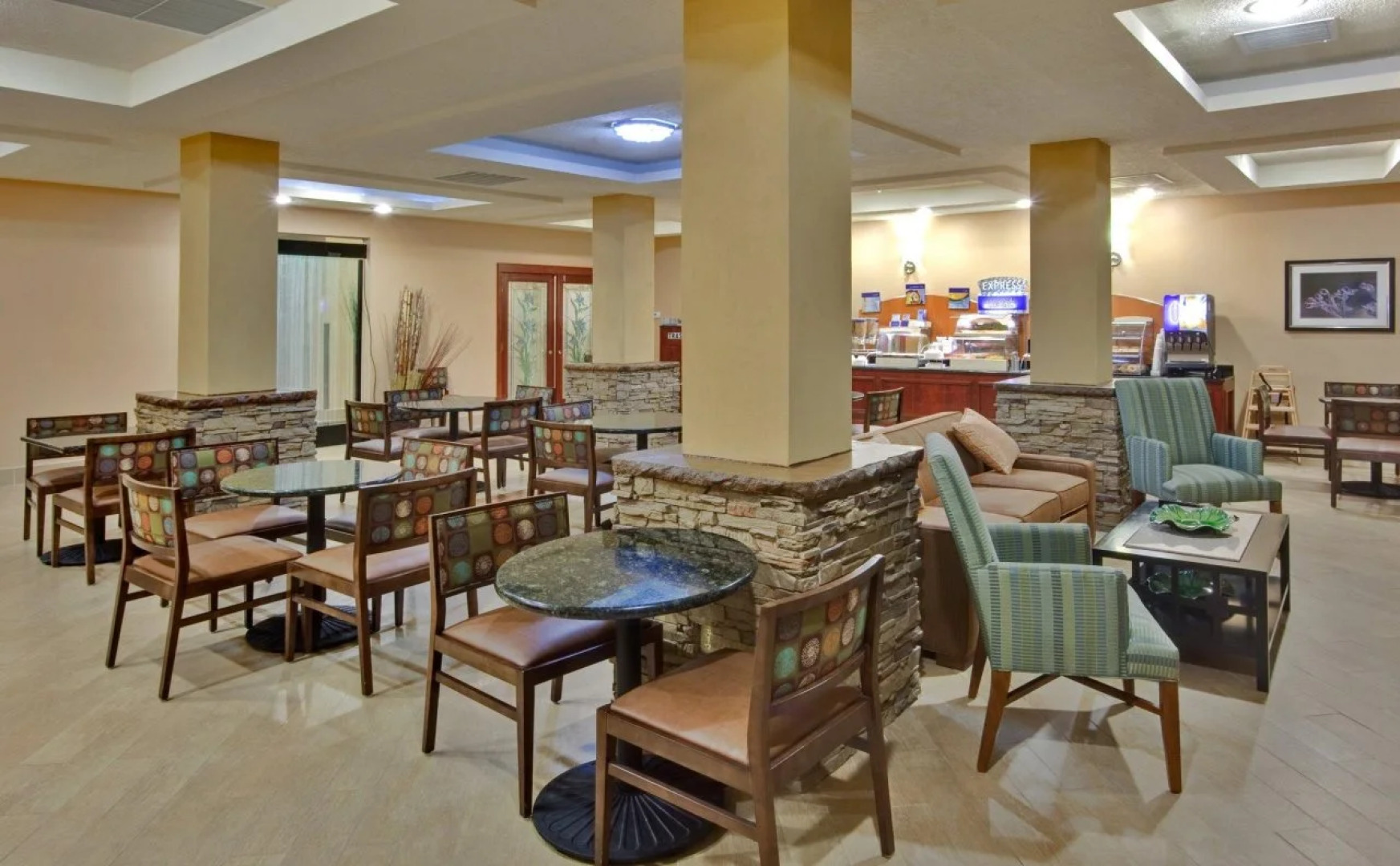 Holiday Inn Express Hotel & Suites Grants - Milan by IHG