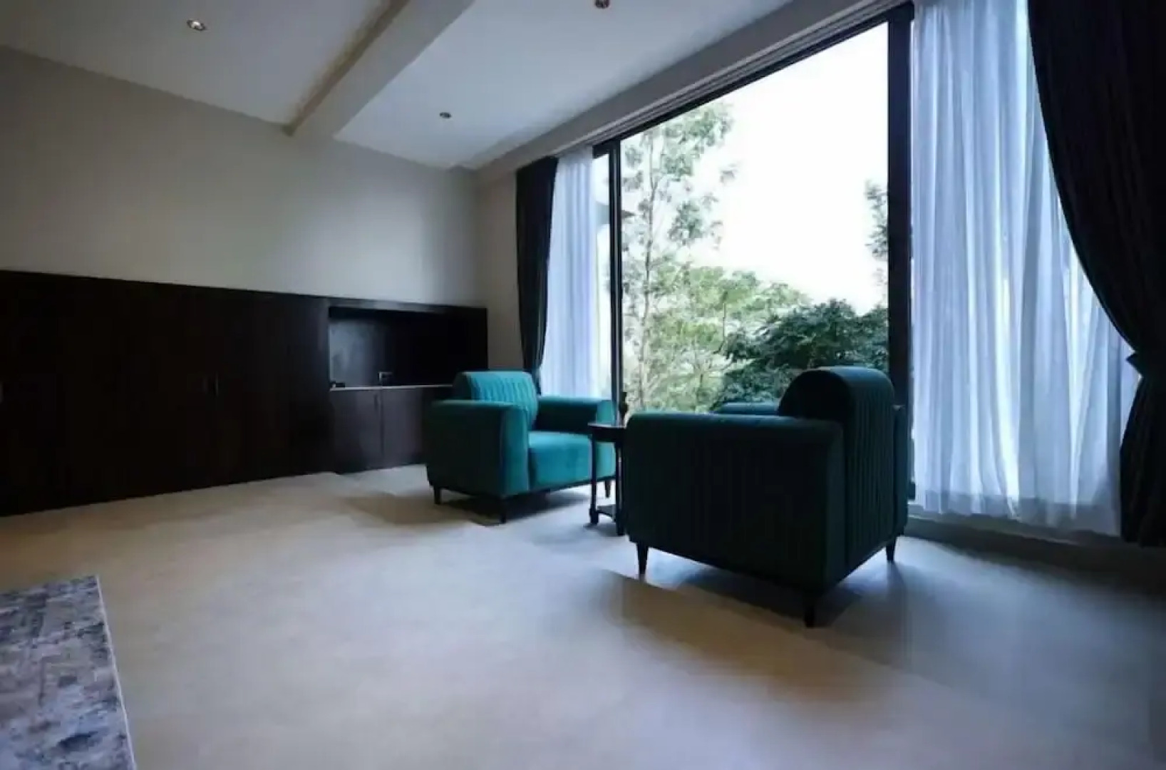 The Zims Luxor Resort