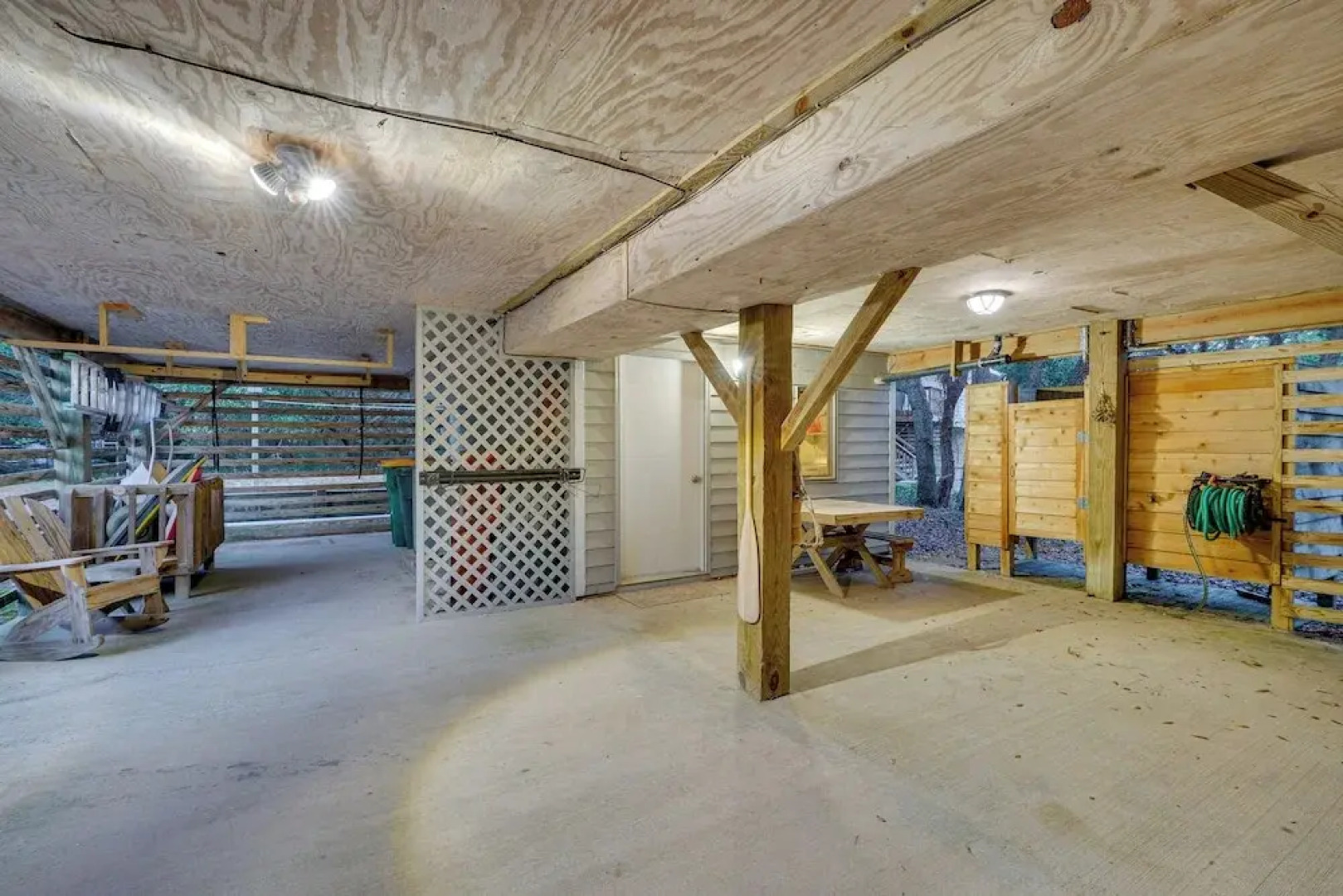 Outer Banks Retreat - Walk to Beach!