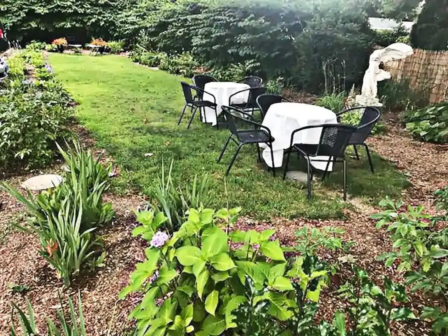 James Pharmacy Bed & Breakfast