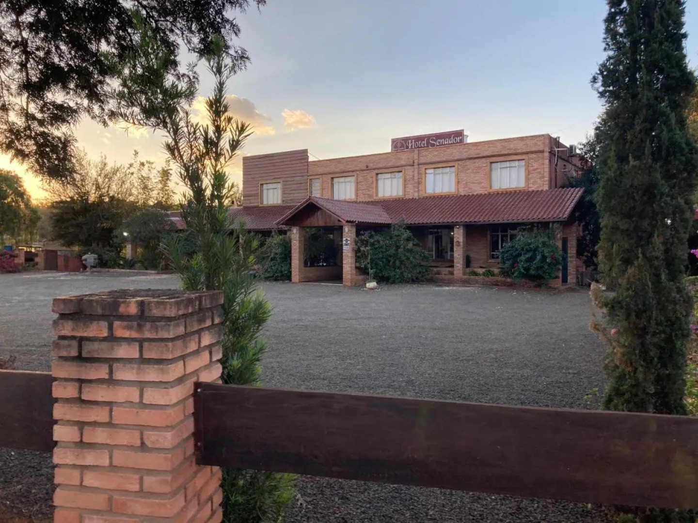 Hotel Senador Distributed By Ameris