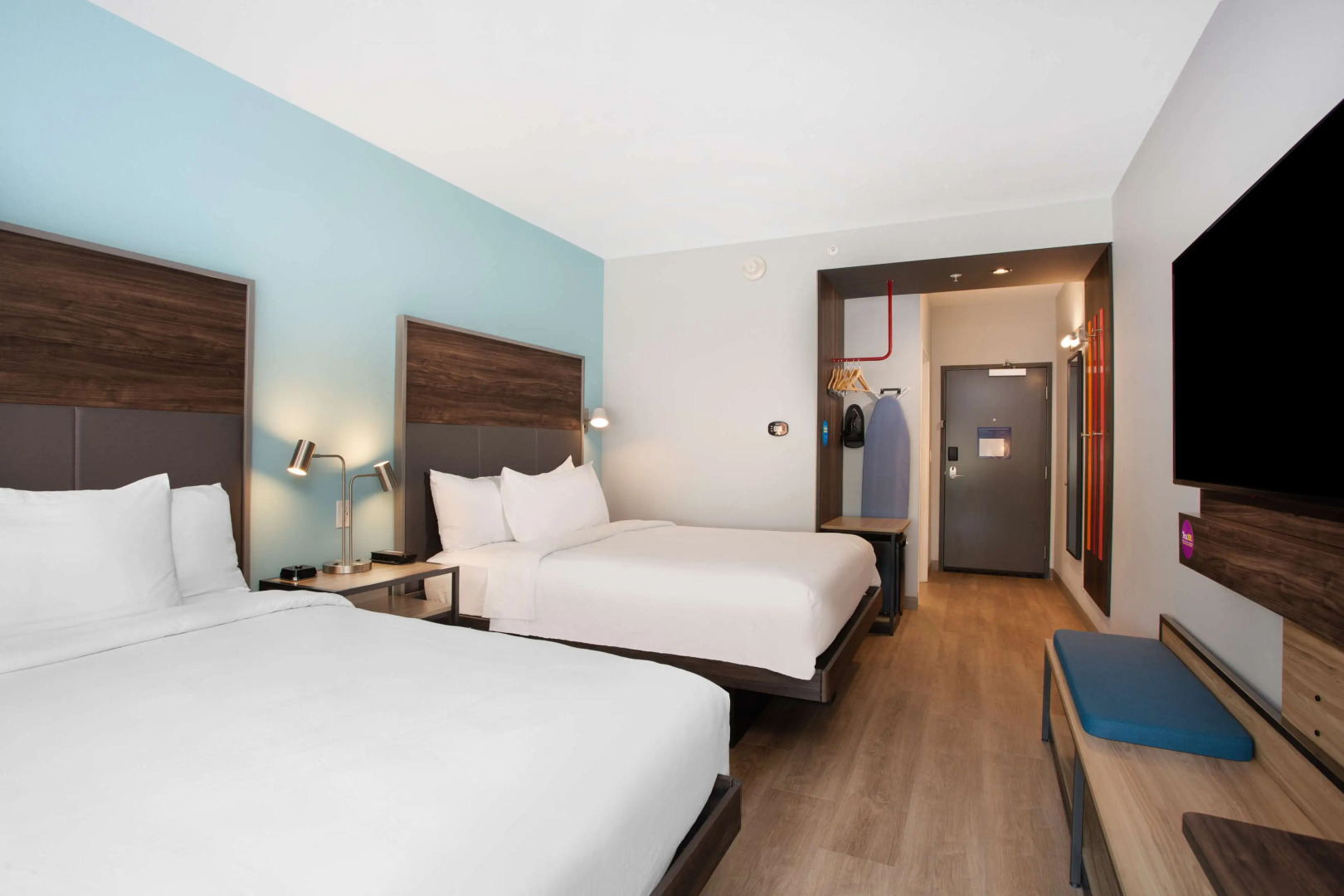 Tru by Hilton Asheville Blue Ridge Parkway