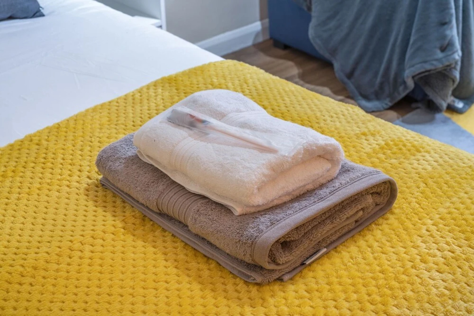 Staines Studio Apartment - Heathrow