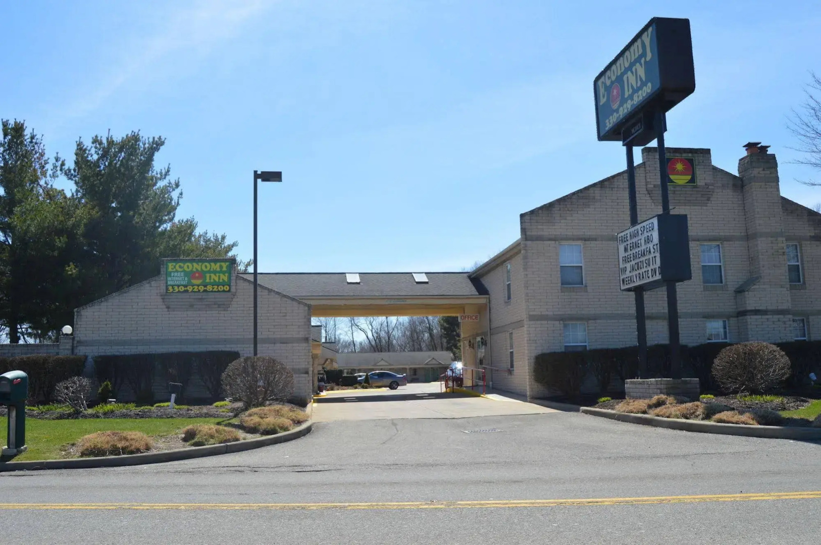 Economy Inn - Akron