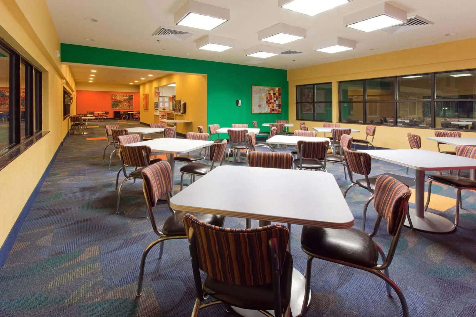 Holiday Inn Express Hotel and Suites West Valley by IHG