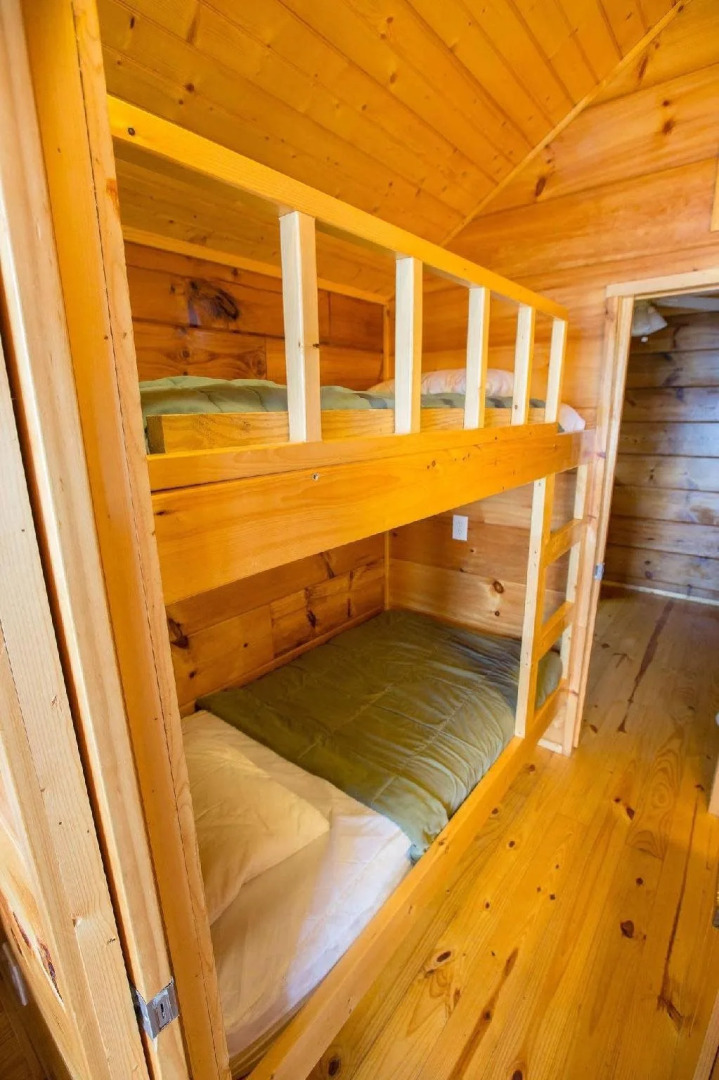 Edinboro Lake Resort Cabins