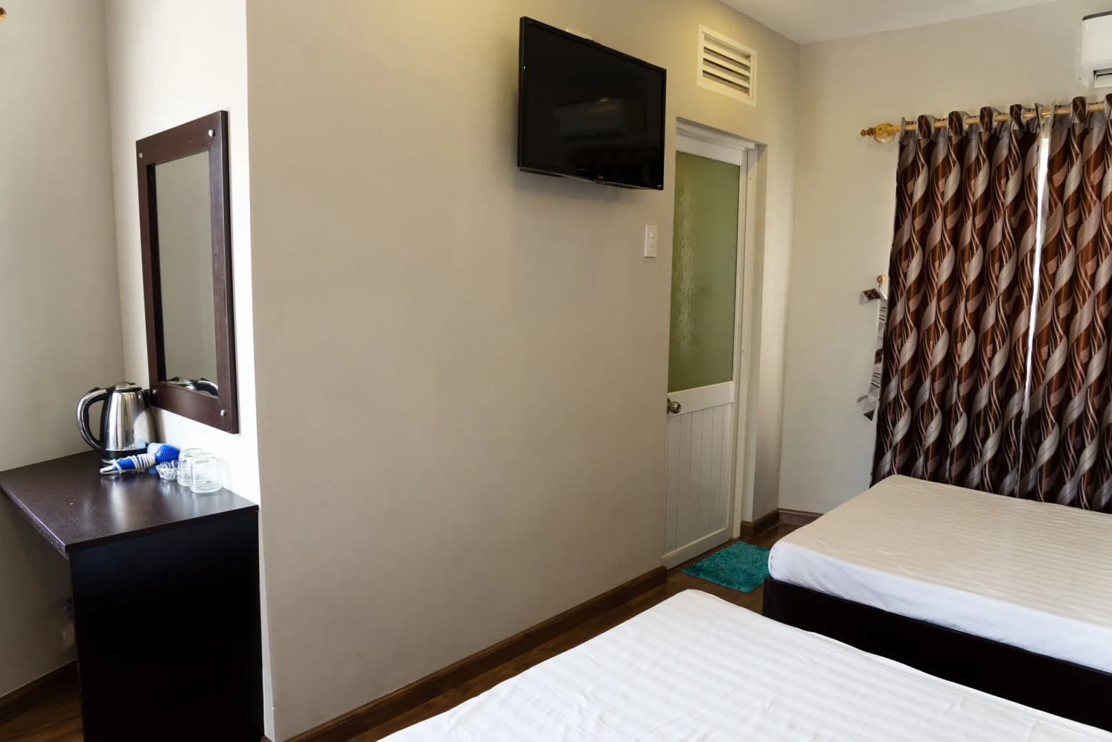 Cosmos Hotel Nha Trang