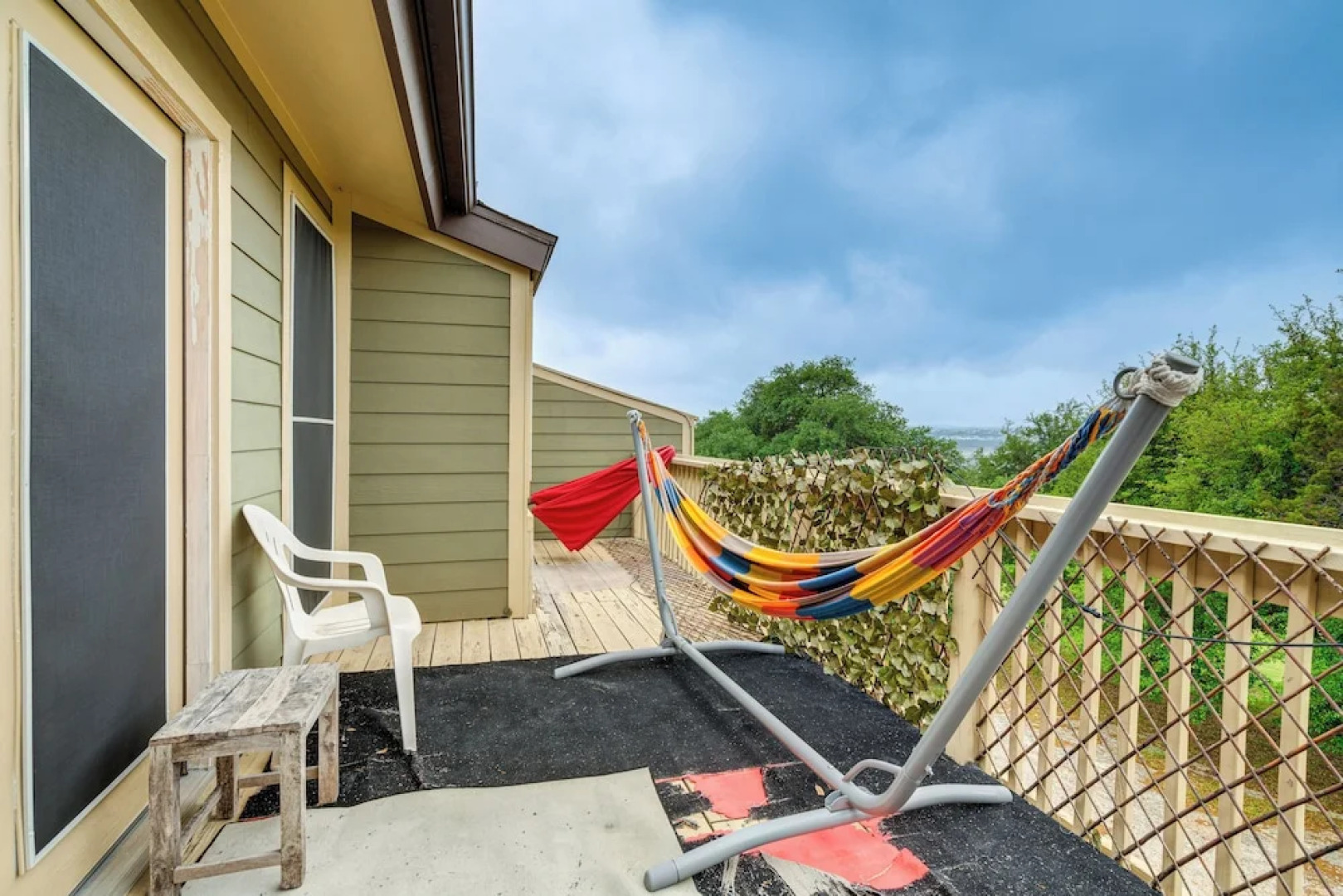 Lago Vista Golf Getaway w/ Decks + Pool Access!