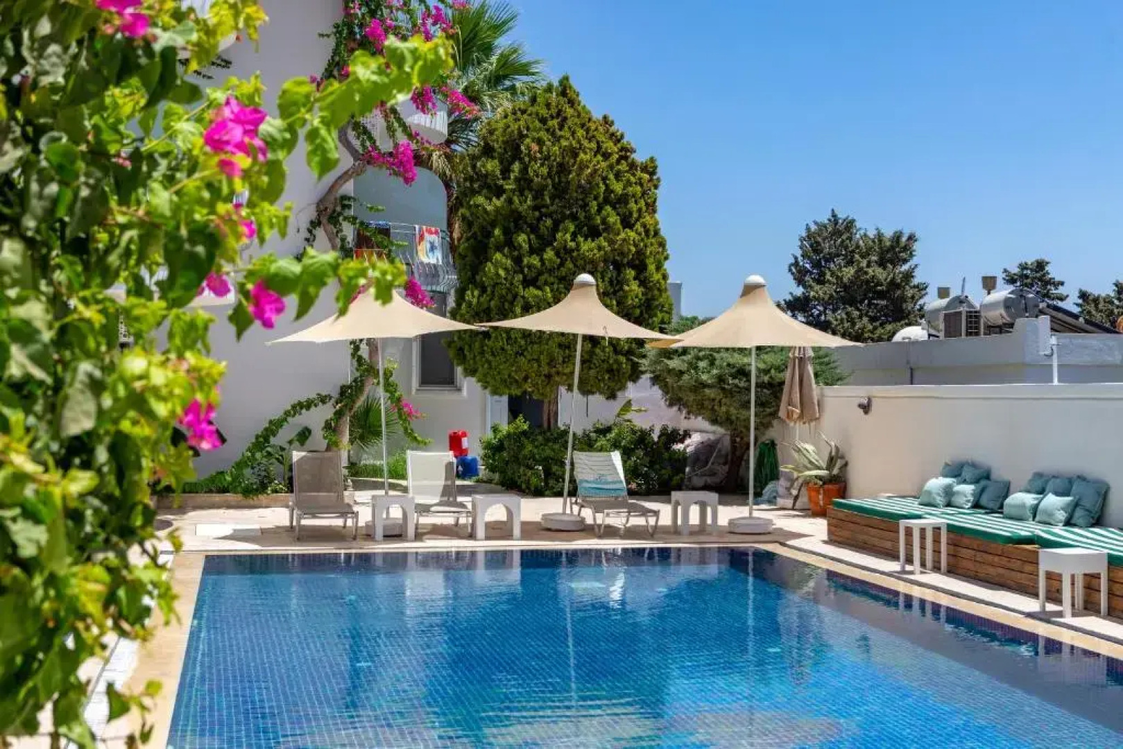 La Brezza Suite & Hotel