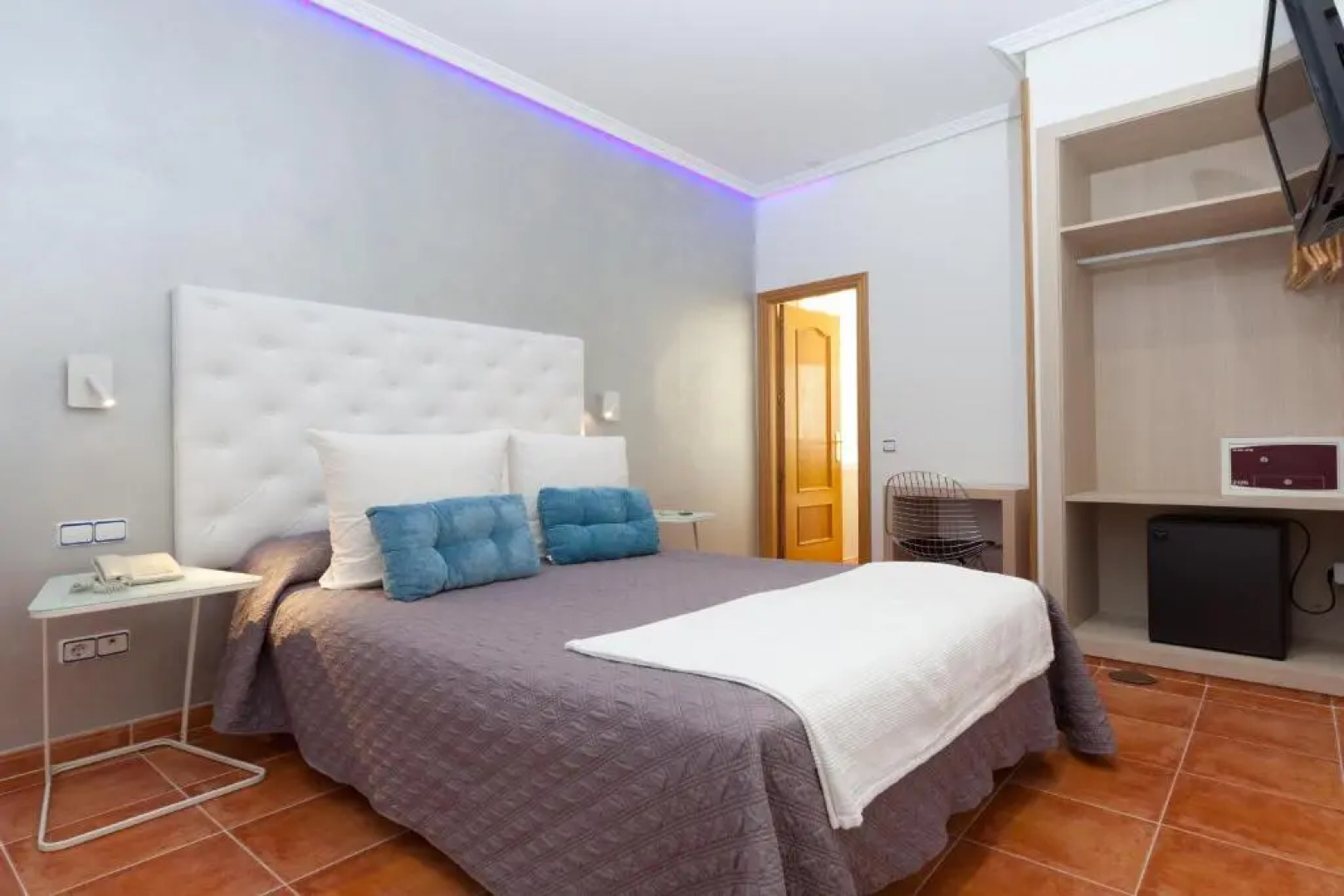 Hostal Las Fuentes - Adults Only