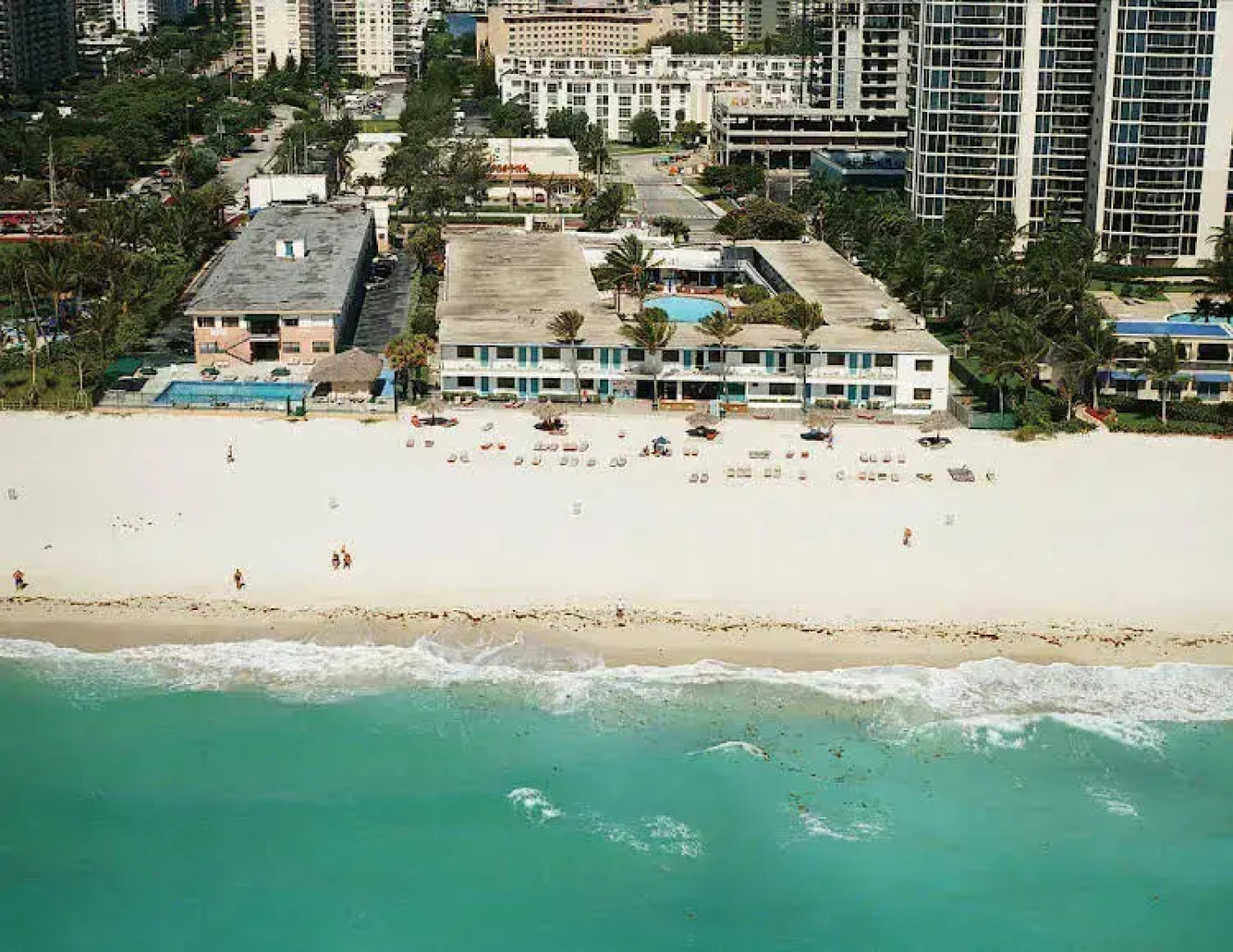 Travelodge Monaco Beach Resort