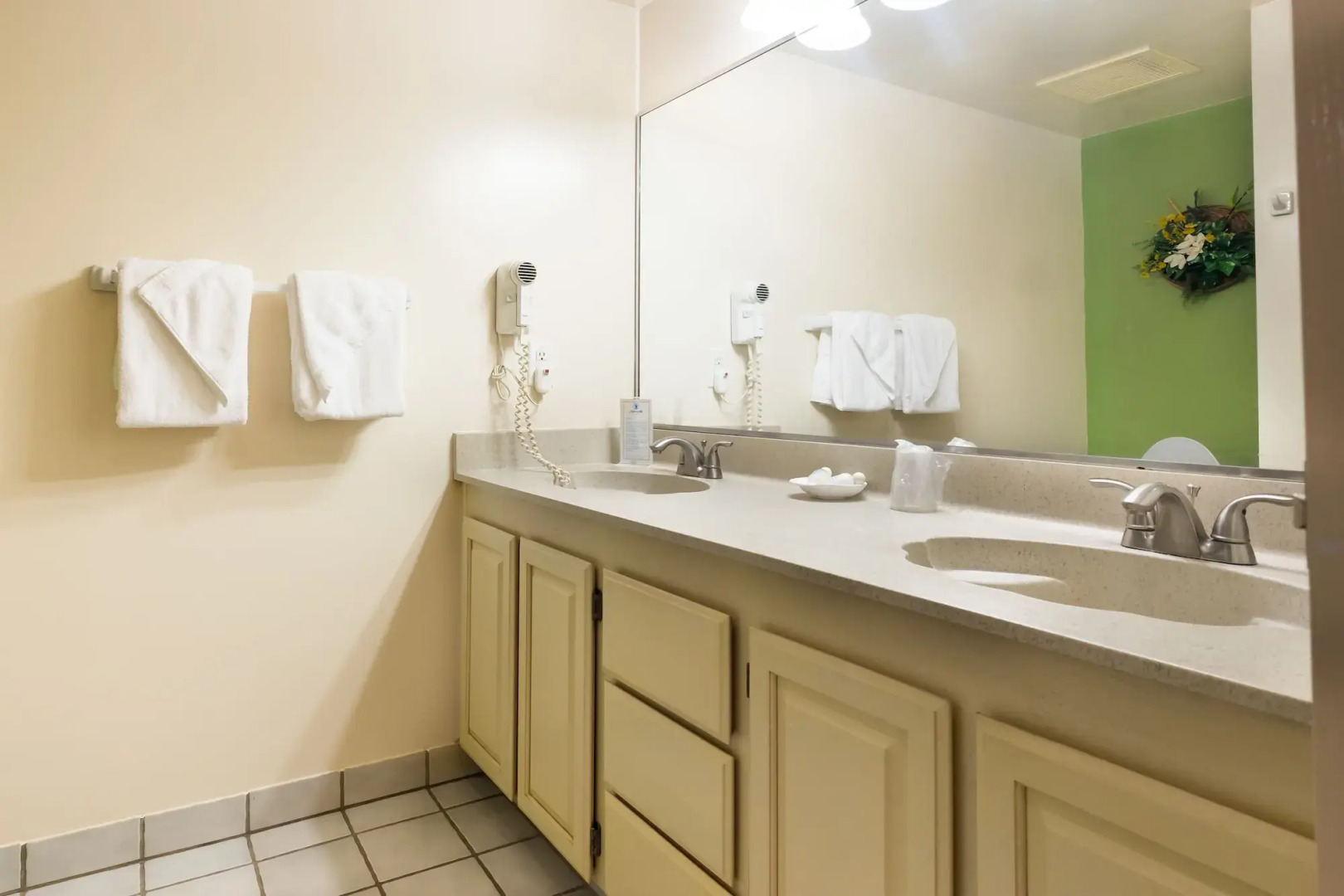 Kahana Falls Maui by VRI Americas