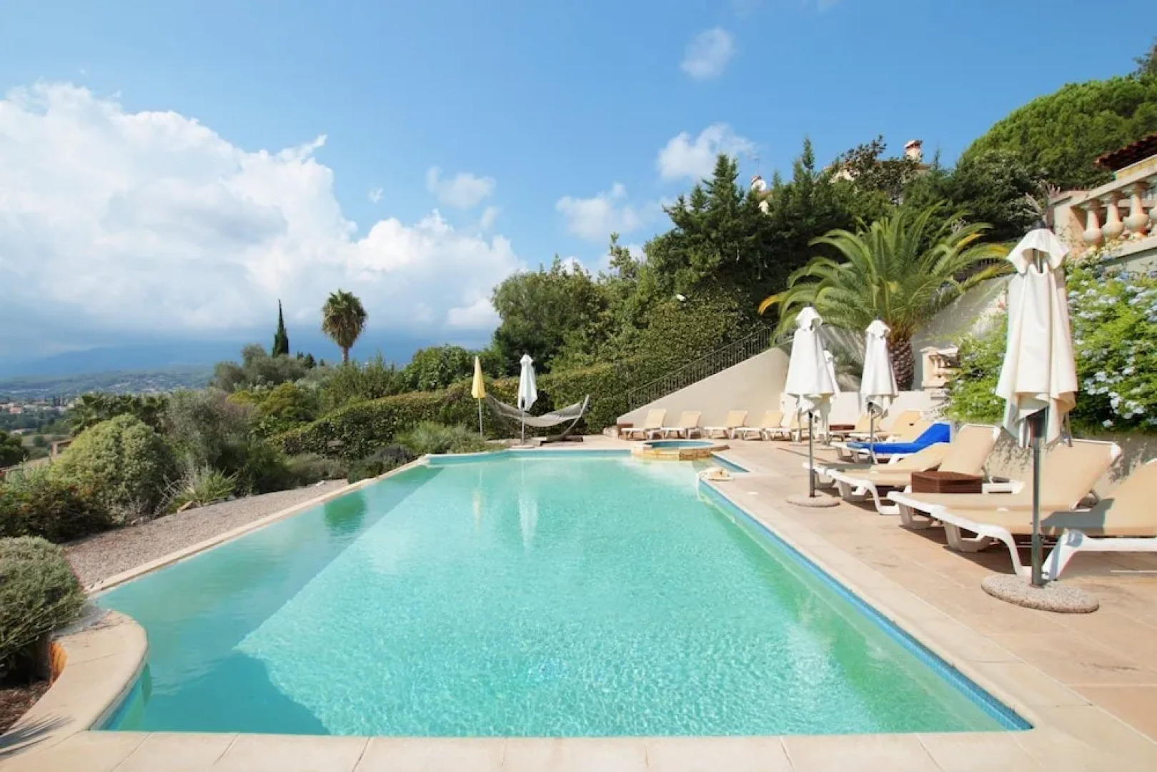 Les Cavaliers de Saint Paul B&B