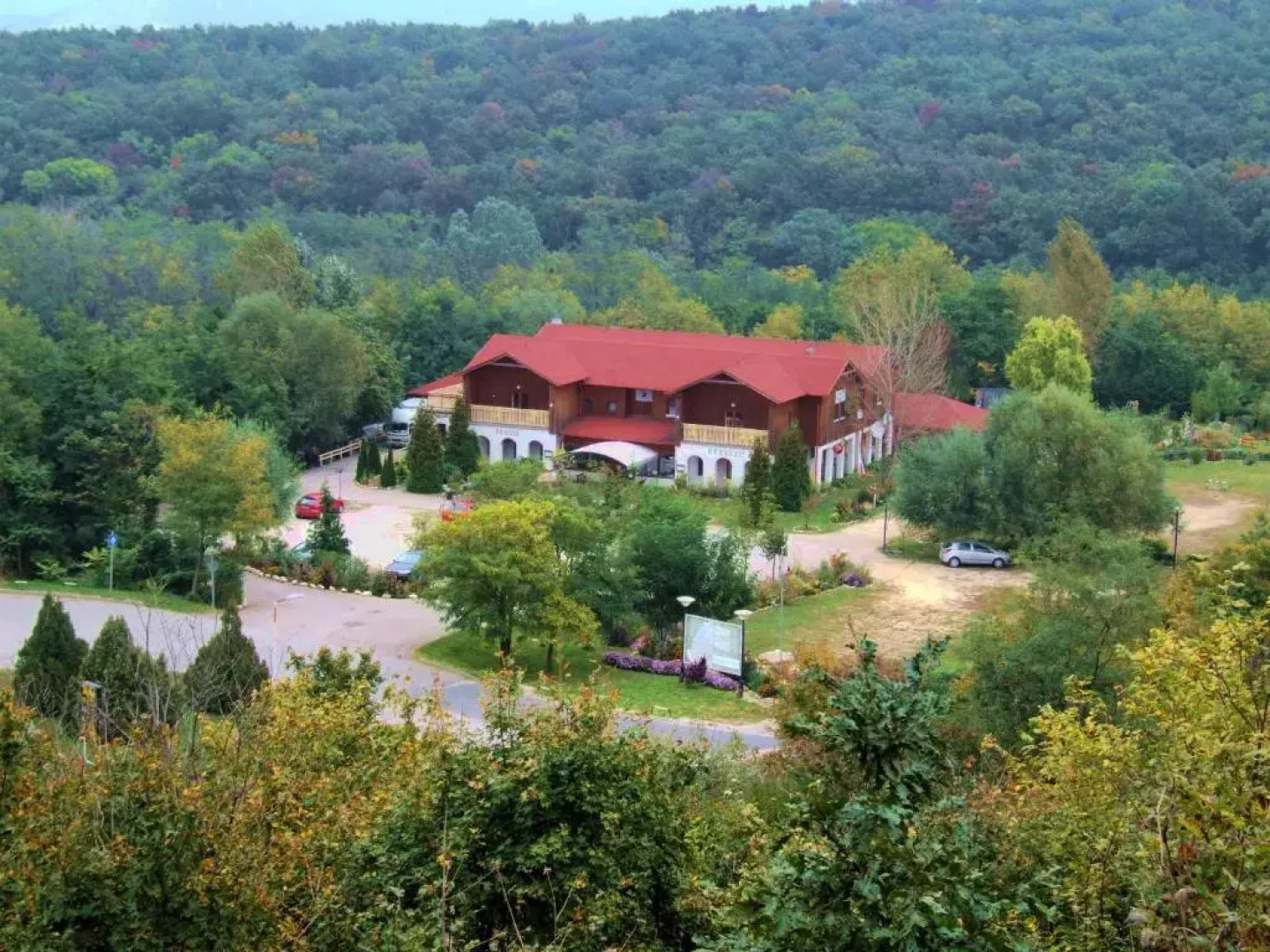 Pollushof Panzió és Étterem