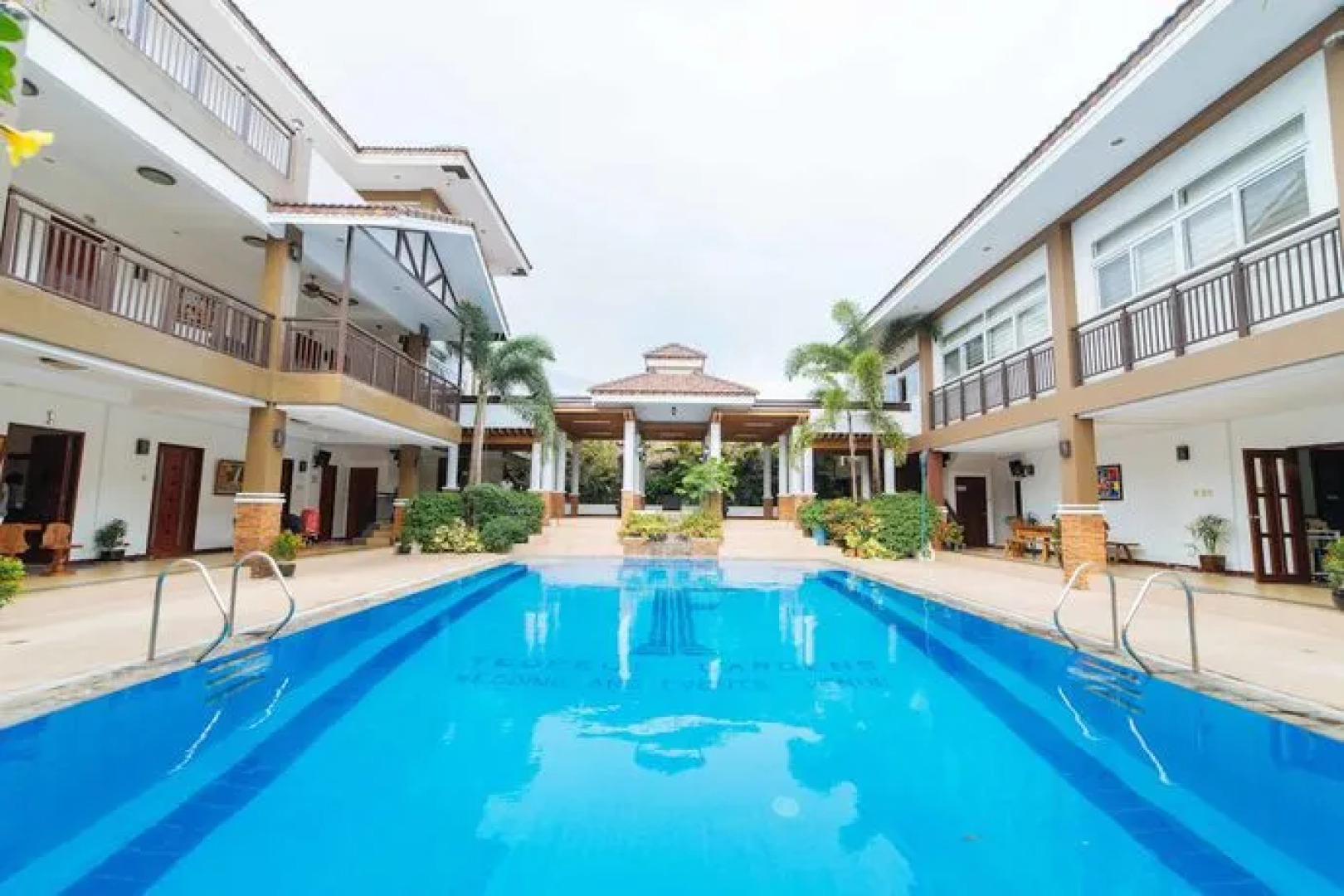 RedDoorz @ Teofely Garden Tagaytay