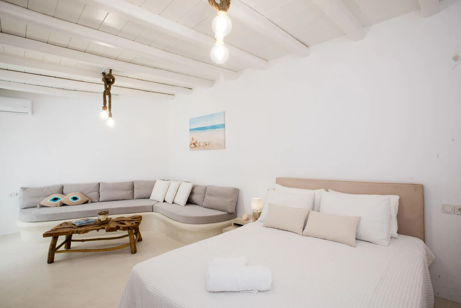 Argiro's Gorgeous Studio In Cycladic