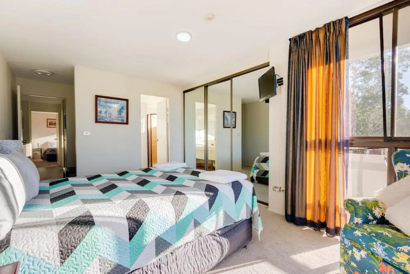 Pacific Towers Holiday Apartments