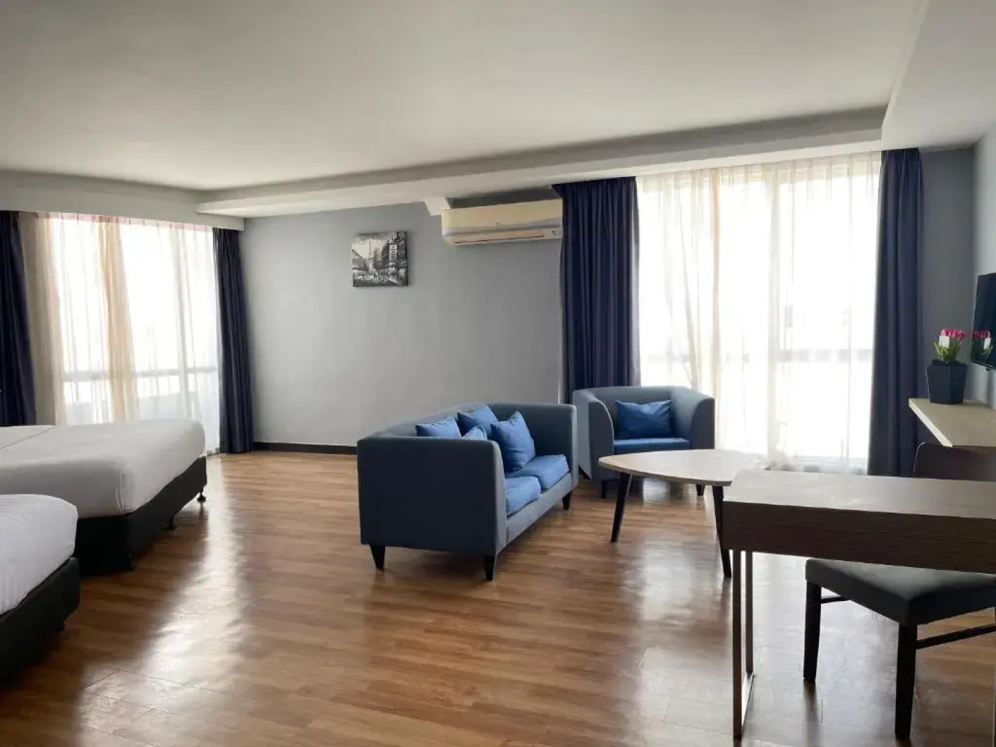 Win Hotel