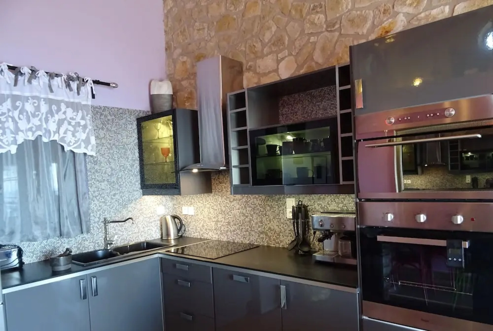 Artist's Villa Lilac Lilium