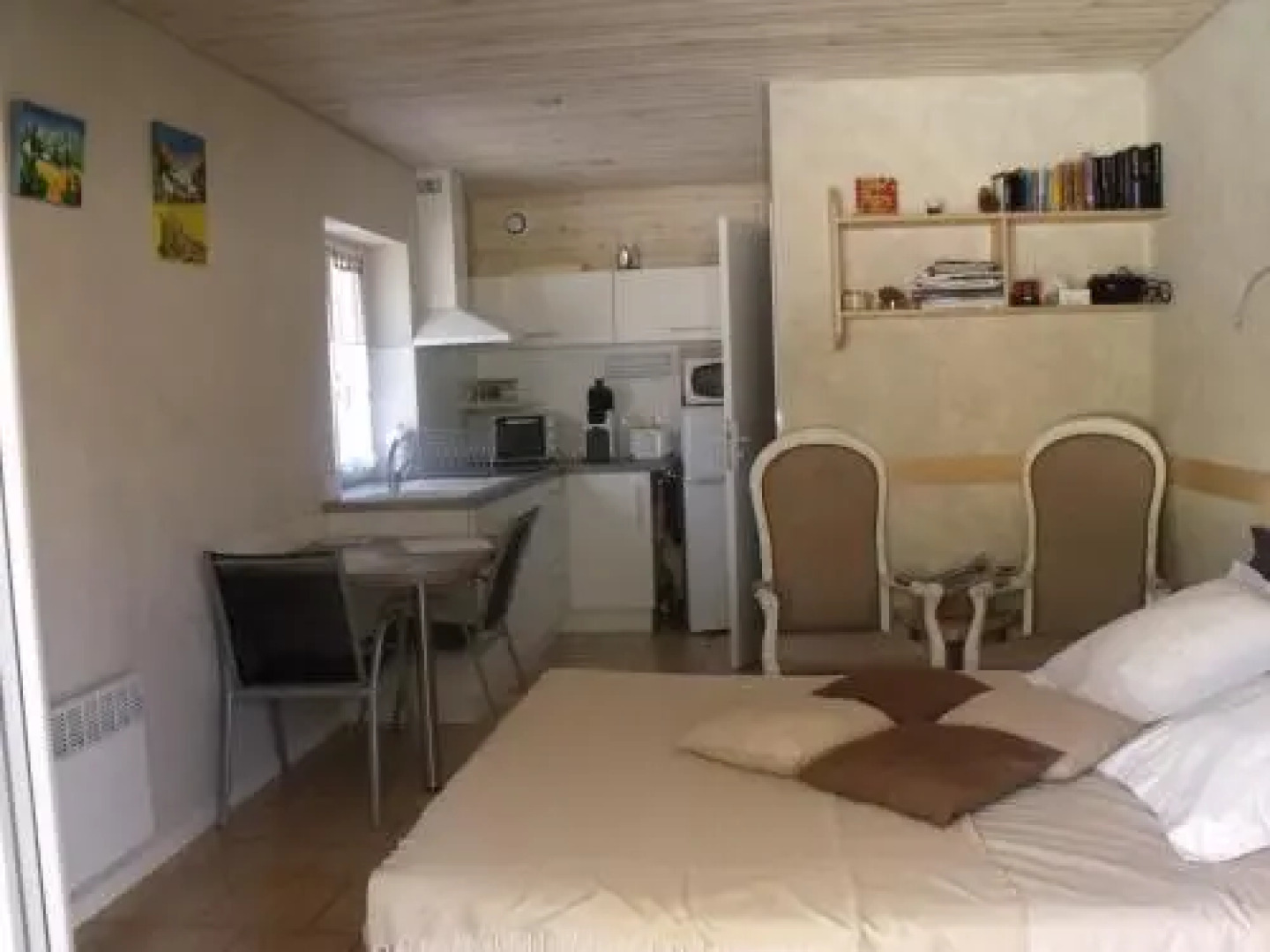 Aux Blanches Pierres