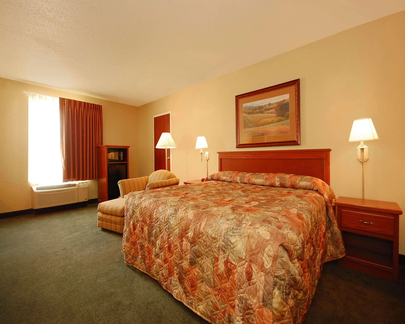 Econo Lodge Inn & Suites Kearney