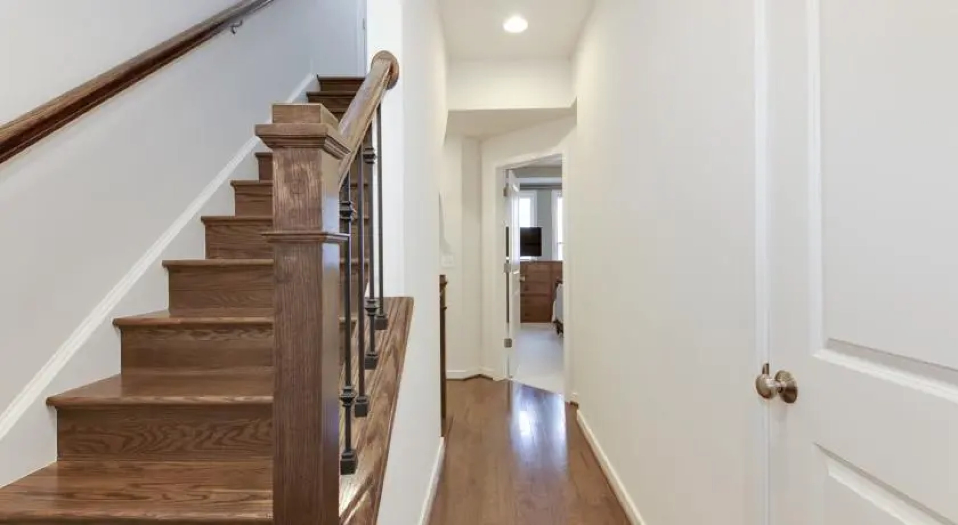 832 Snowden Halloway Way