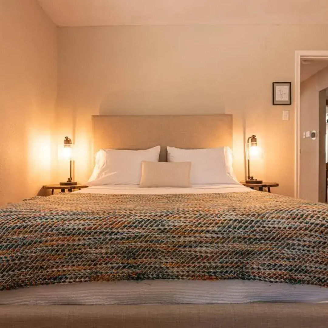 Escape to a Restored 1920s East Waco Bungalow