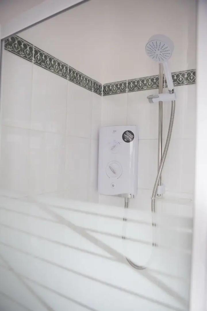 Crown and Cushion Appleby