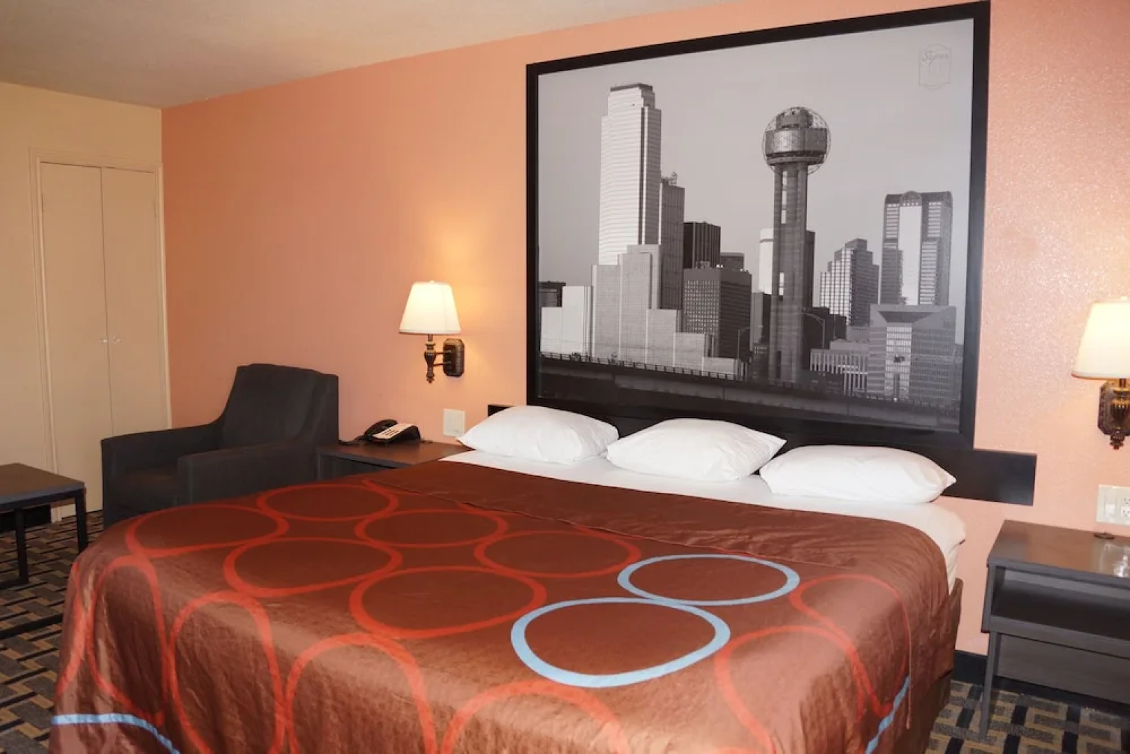 Super 8 Farmers Branch/north Dallas