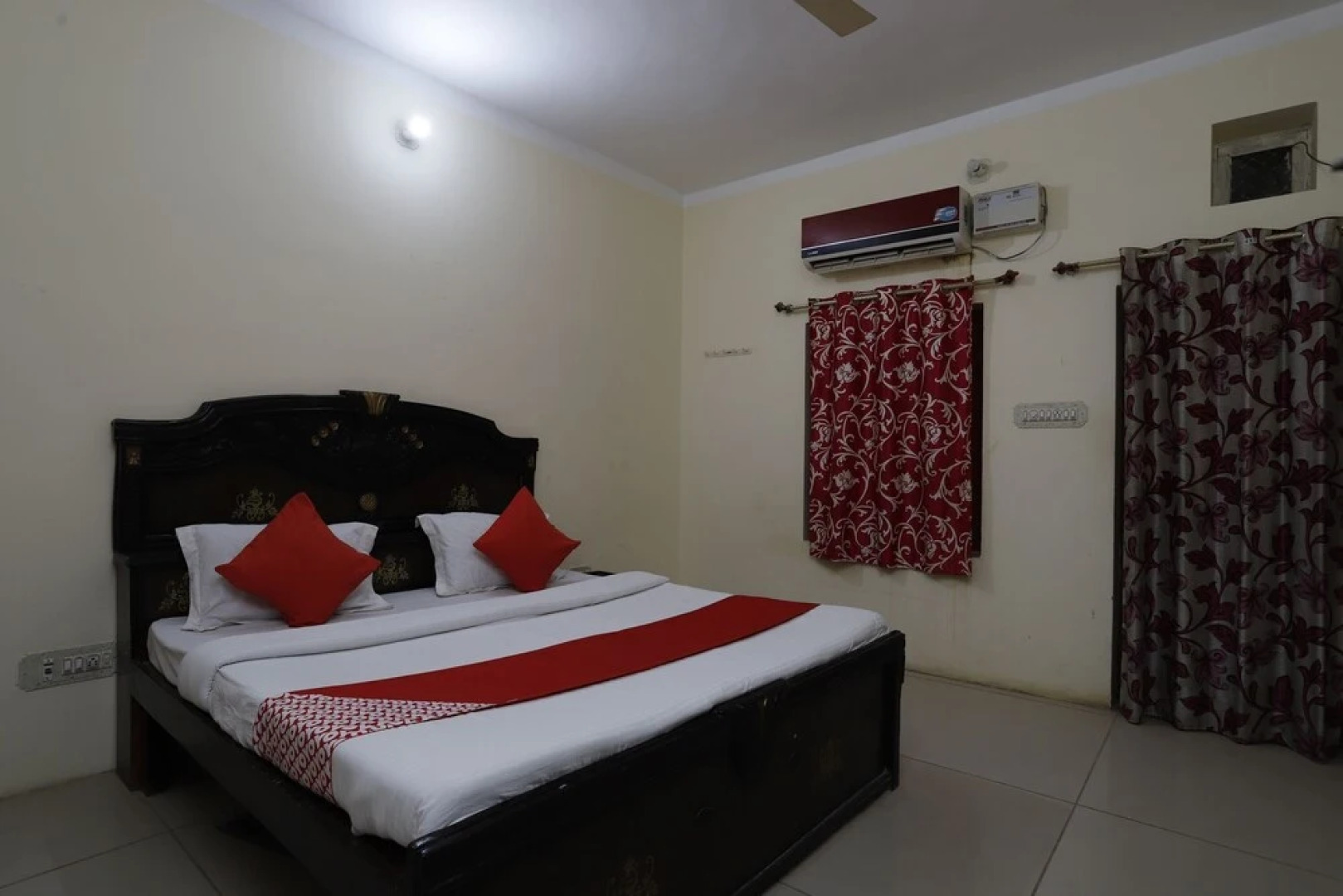 OYO 29714 Mumal Resort