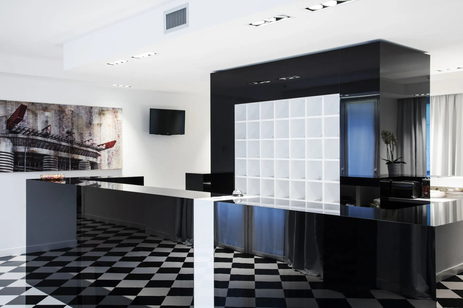 Отель Studio Inn Centrale & Milano Urban Padel