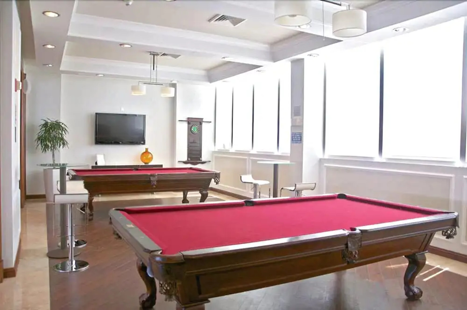 Miami Apartments by Rainbow Global