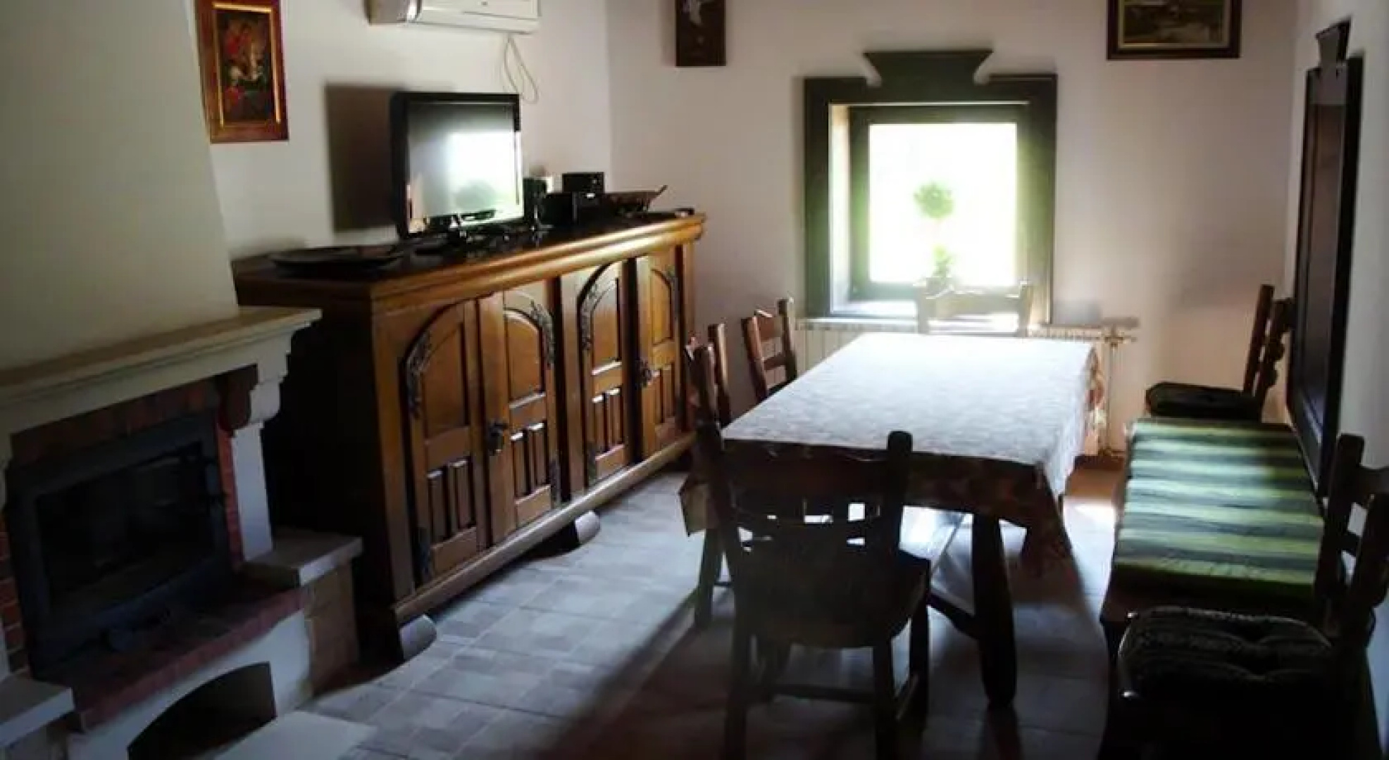 Guest House Black Lom