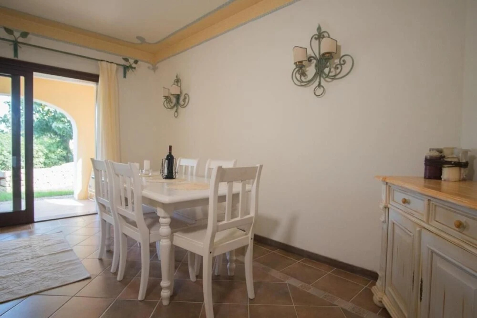 Beautiful Il Giardino Degli Oleandri 1 Bedroom Apartment B2 Sleeps 2 Persons