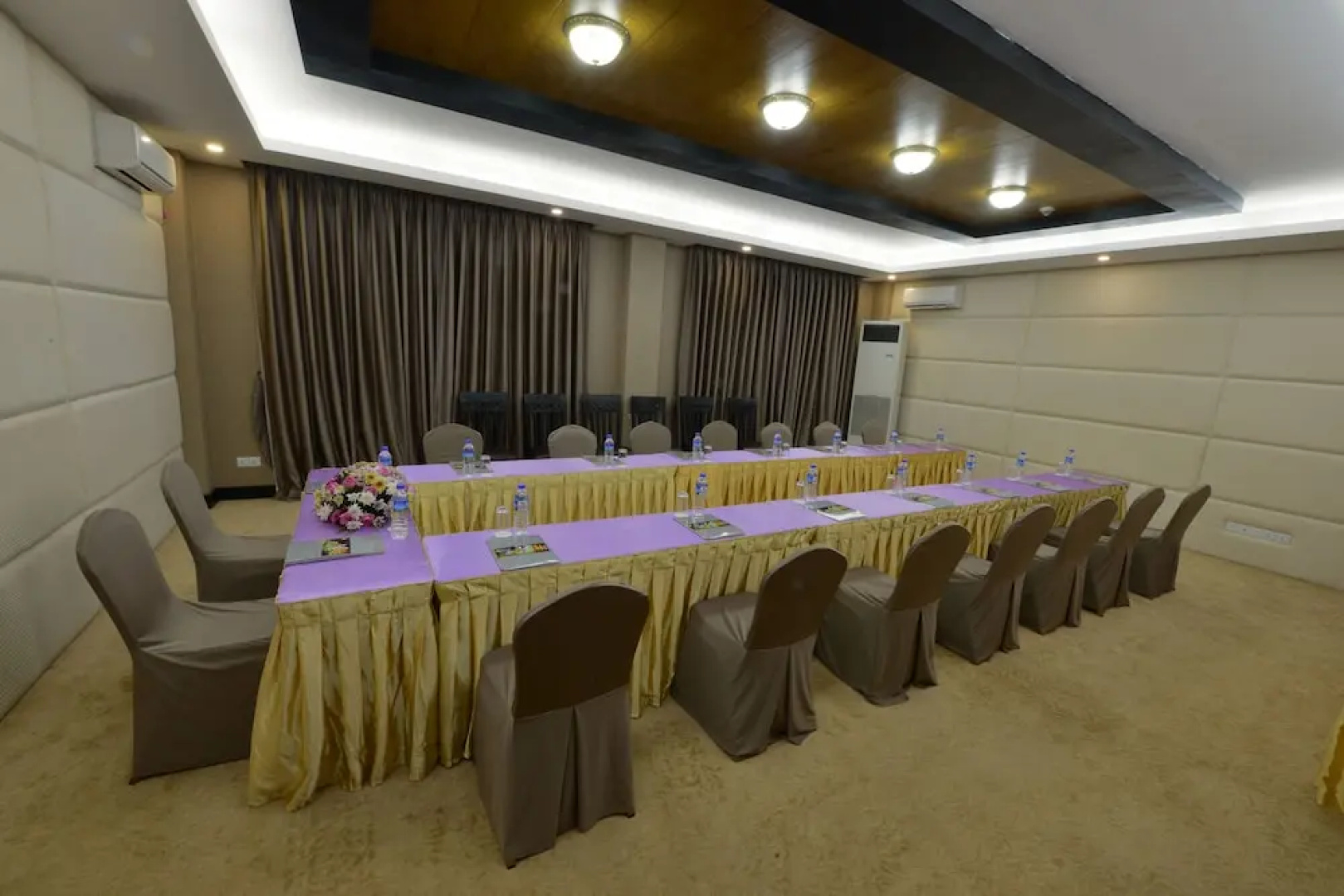 Mingalar Thiri Hotel