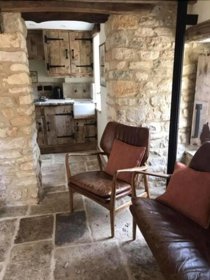 The Bantam Tea Rooms & Guest House