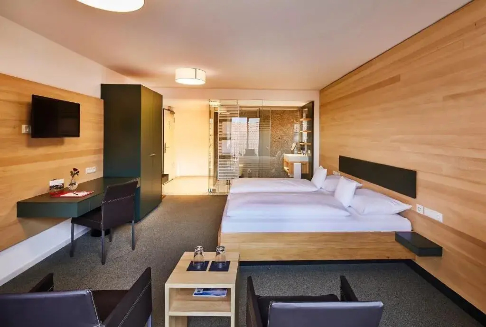 ElzLand Hotel 9 Linden BUSINESS & FAMILIEN HOTEL