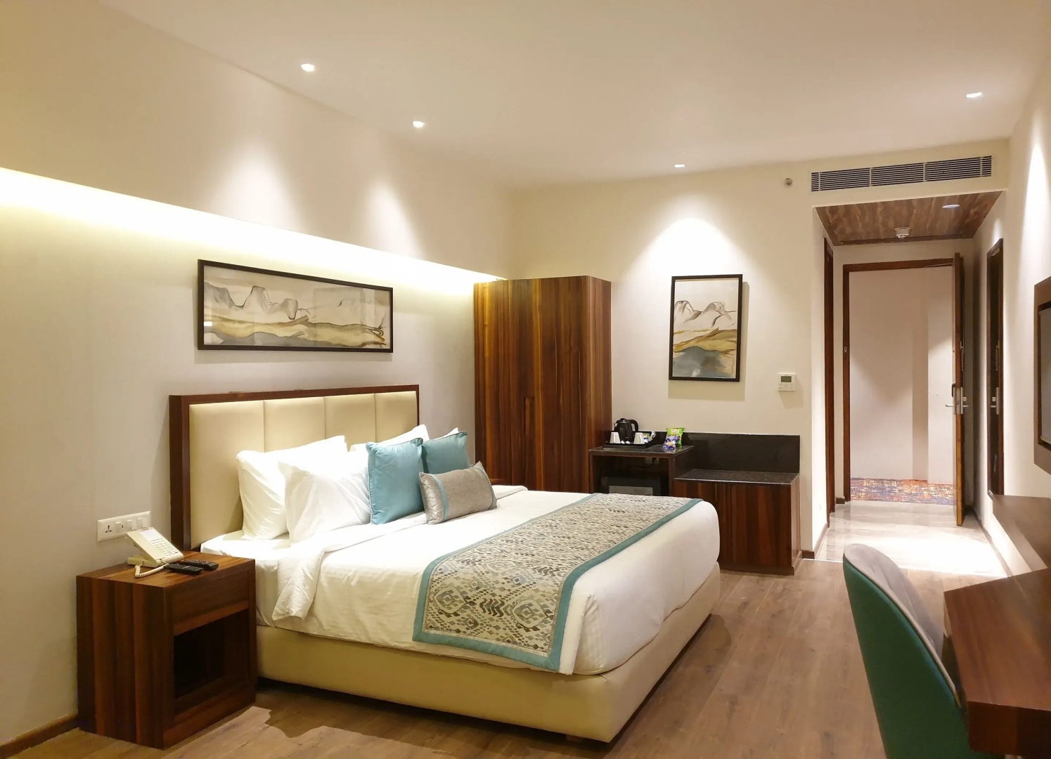 Geeta Sarovar Portico Panipat