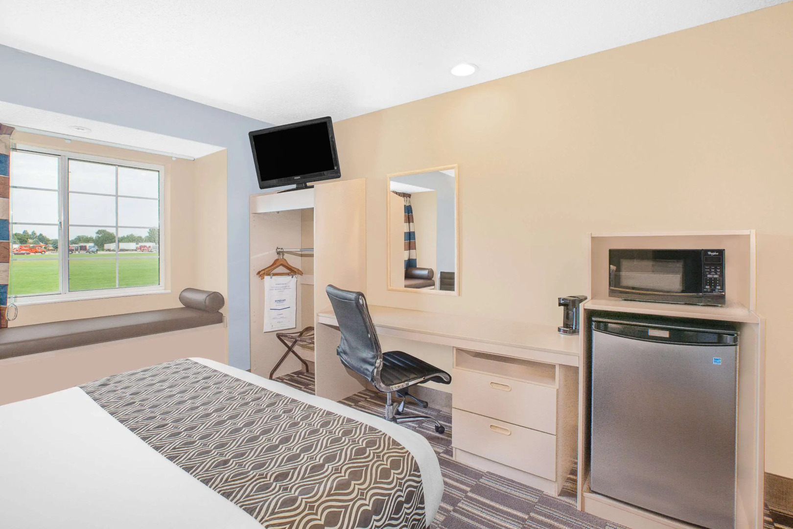 Microtel Inn & Suites By Wyndham Clear Lake