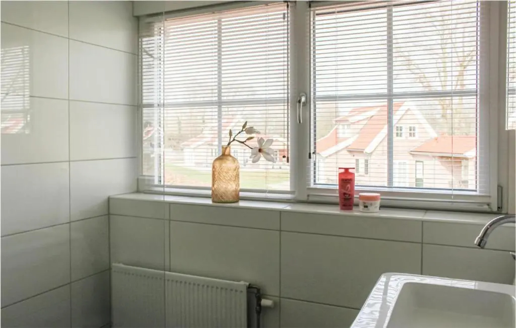 Nice Home in Hoge Hexel With 3 Bedrooms and Wifi