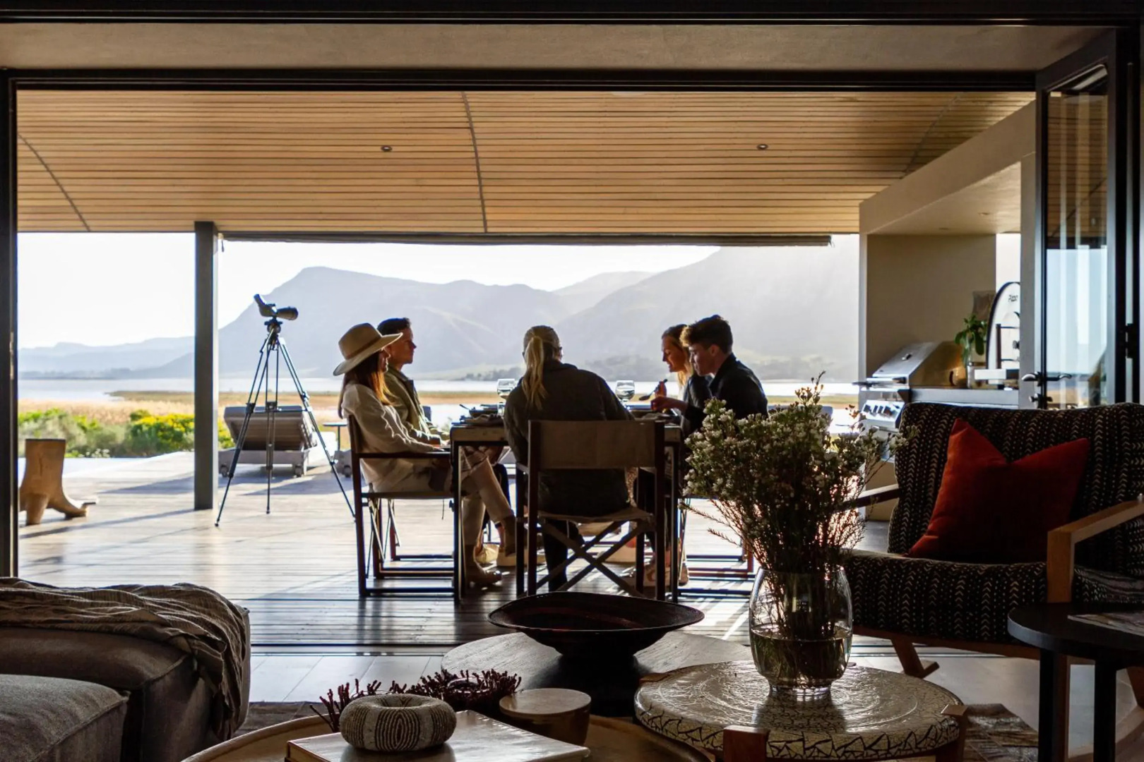 Perivoli Lagoon House