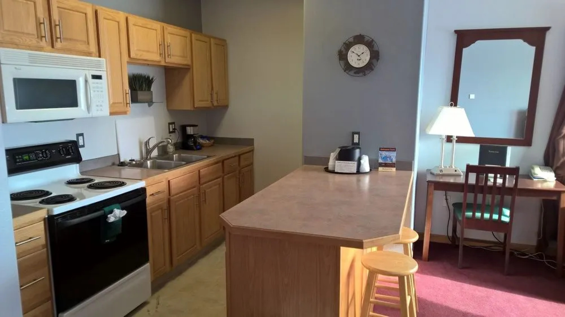 Totem Hotel and Suites